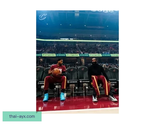 米切尔盛赞哈登改变比赛节奏强调团队力量助推球队走到今天高度新 米切尔盛赞哈登改变比赛节奏强调团队力量助推球队走到今天高度新